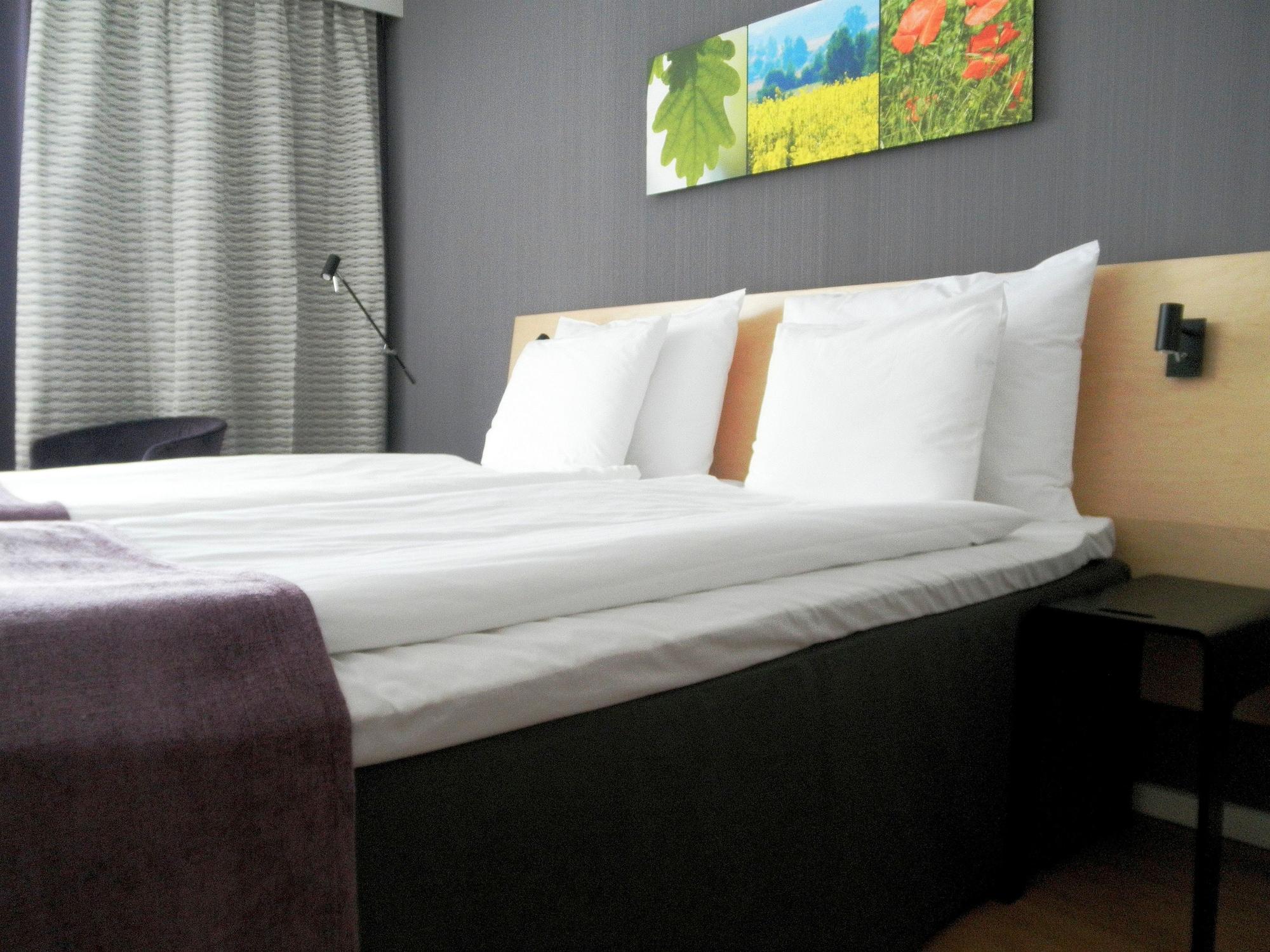Hotell Erikslund Ängelholm エクステリア 写真