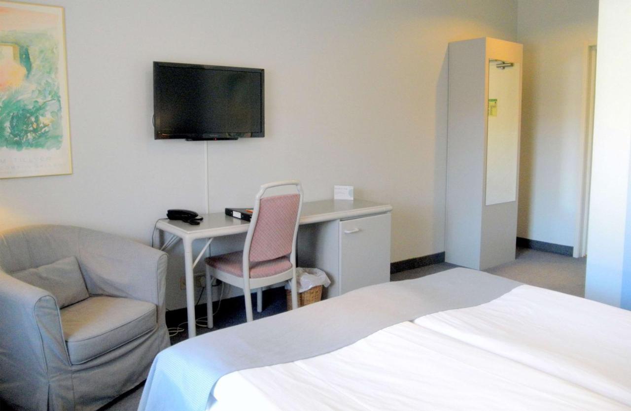 Hotell Erikslund Ängelholm エクステリア 写真